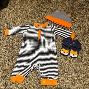 Gymboree Newborn Set